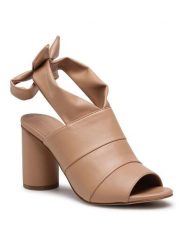 DeeZee Sandały LS5489-01 Brązowy. Brązowe sandały damskie DeeZee, bez wzorów, ze skóry, bez obcasa, na słupku. Za 62.99 zł.