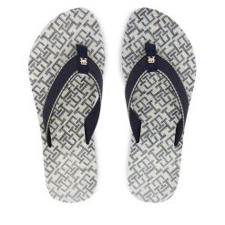 Japonki Tommy Hilfiger. Niebieskie klapki damskie Tommy Hilfiger, bez wzorów, bez obcasa. Za 189.99 zł.