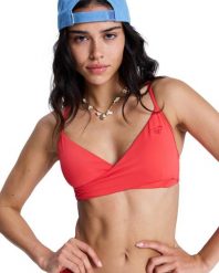 Stanik bikini typu bralette dla Kobiety SOLID ESSENTIALS Czerwony. Czerwone bikini damskie Roxy, bez wzorów. Za 149.99 zł.