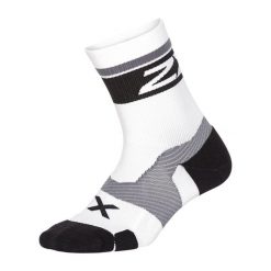 Skarpety sportowe 2XU Vectr Cushion Crew. Białe skarpetki damskie 2XU, bez wzorów. W wyprzedaży za 66.30 zł.