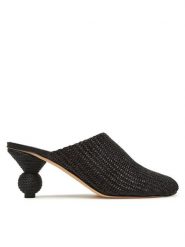Weekend Max Mara Klapki 2515521015600 Czarny. Czarne klapki damskie Weekend Max Mara, bez wzorów, z materiału, bez obcasa. Za 1,939.00 zł.