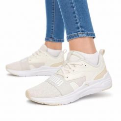 Buty damskie sneakersy sportowe Puma SOFTRIDE WIRED 2. Białe buty sportowe na co dzień damskie Puma, bez wzorów, z dresówki, na fitness i siłownię. Za 299.00 zł.