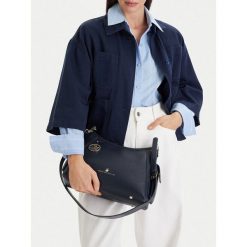 Torebka Beverly Hills Polo Club. Niebieskie listonoszki damskie Beverly Hills Polo Club, bez wzorów, bez dodatków. Za 219.99 zł.