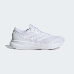 Buty do biegania Runfalcon 6 CLOUDFOAM. Białe obuwie do biegania damskie Adidas. Za 259.00 zł.