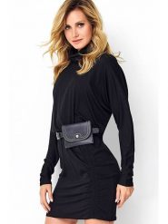 Made of emotion Sukienka w kolorze czarnym rozmiar: onesize. Czarne sukienki damskie Made Of Emotion, bez wzorów, bez kołnierzyka, bez ramiączek, mini. Za 121.80 zł.