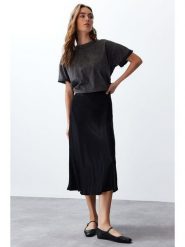 Trendyol Spódnica w kolorze czarnym rozmiar: 34. Czarne spódniczki damskie Trendyol, bez wzorów, midi, proste. Za 78.99 zł.