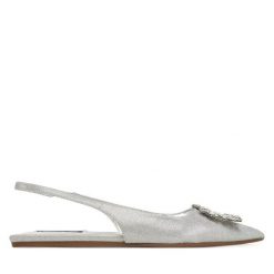 Sandały Steve Madden. Szare sandały damskie Steve Madden, bez wzorów, bez obcasa, na płaskiej podeszwie. Za 319.99 zł.