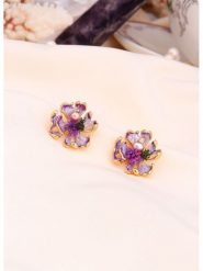 L'Atelier de Gaia Pozłacane kolczyki-wkrętki z masą perłową rozmiar: onesize. Różowe kolczyki damskie L'Atelier de Gaia, z perłą, pozłacane. Za 126.45 zł.