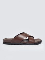 Klapki męskie skórzane brązowe TT174218 803. Brązowe klapki i japonki męskie Big Star, z gumy. Za 199.99 zł.