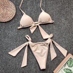 Bikini wiązane z regulacją na lato nad wodę Kelcy. Czarne bikini damskie Intica, bez wzorów. Za 129.00 zł.