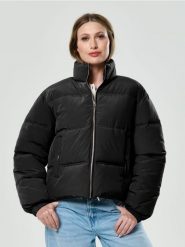 Kurtka puffer z ociepleniem - czarny. Czarne kurtki damskie Sinsay, l, bez wzorów, bez kaptura. Za 89.99 zł.