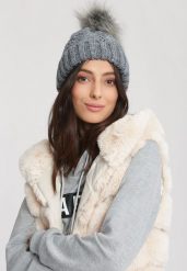Ciemnoszara Czapka z Wełną Clout. Szare czapki zimowe damskie Renee, z dzianiny. Za 24.99 zł.