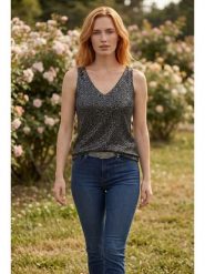 SOULSHAE Top w kolorze antracytowym rozmiar: S/M. Czarne topy damskie SOULSHAE, m, bez wzorów, z wiskozy, bez kołnierzyka. Za 114.45 zł.