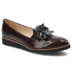 Bordowe Półbuty Gamis Eleganckie Skórzane Buty Damskie. Czerwone półbuty damskie GAMIS, bez wzorów, z lakierowanej skóry, biznesowe, bez obcasa, na platformie. Za 199.00 zł.