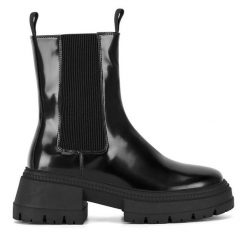 Sztyblety Nine West. Czarne botki damskie Nine West, bez obcasa, na płaskiej podeszwie, bez zapięcia. Za 259.99 zł.