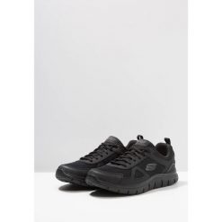 Buty do chodzenia męskie Skechers Trackscloric. Czarne obuwie do biegania damskie Skechers. Za 259.99 zł.