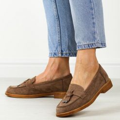Beżowe zamszowe mokasyny damskie Vinceza 58234. Brązowe mokasyny damskie VINCEZA, ze skóry. Za 159.00 zł.