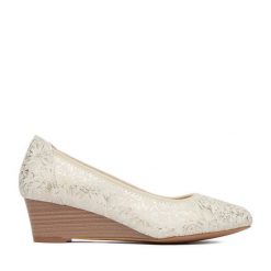 Czółenka Go Soft. Czółenka damskie GO SOFT, bez wzorów, bez obcasa. Za 199.99 zł.