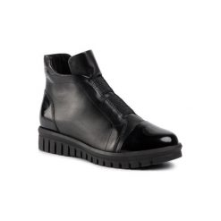 Botki Lasocki EST-GARDA-03. Botki damskie Lasocki, bez obcasa, bez zapięcia. Za 199.99 zł.