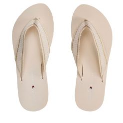 Japonki Tommy Hilfiger. Brązowe klapki damskie Tommy Hilfiger, bez wzorów, bez obcasa. Za 129.99 zł.