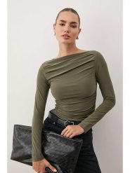 Trendyol Koszulka w kolorze khaki rozmiar: XL. Brązowe bluzki damskie Trendyol, xl, bez wzorów, bez kołnierzyka, bez ramiączek. Za 55.95 zł.
