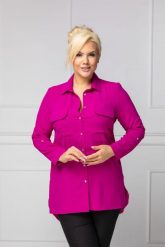 Elegancka różowa zapinana koszula PLUS SIZE XXL. Czerwone koszule damskie Nasi partnerzy, plus size, bez wzorów, z poliesteru, eleganckie, bez kołnierzyka, plus size, bez ramiączek. Za 199.90 zł.