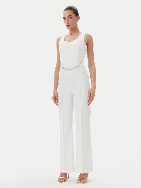 Rinascimento Kombinezon CFC0019844002 Biały Regular Fit. Białe kombinezony damskie RINASCIMENTO, xs, bez wzorów, z syntetyku, bez kołnierzyka, bez ramiączek. Za 339.99 zł.