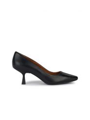 Geox Skórzane czółenka "Giselda" w kolorze czarnym rozmiar: 39. Czarne czółenka damskie Geox, bez wzorów, bez obcasa. Za 336.45 zł.