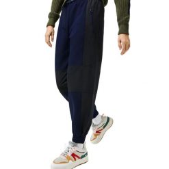 Spodnie turystyczne damskie Lacoste Badge. Niebieskie obuwie trekkingowe damskie Lacoste, na lato. Za 447.00 zł.