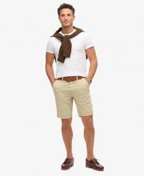 Superdry Vintage International Chino Shorts slim fit bawełna ze streczem. Brązowe szorty męskie Superdry., bez wzorów, z bawełny, vintage. Za 279.65 zł.