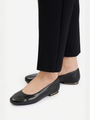 Lasocki Baleriny CEO-RST-ARABELLA-06 Czarny. Czarne baleriny damskie Lasocki, bez wzorów, ze skóry, bez obcasa. Za 149.99 zł.