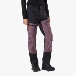 Spodnie outdoor hiking junior Swedemount Lofoten Stretch Pants szybkoschnące. Czarne spodnie dresowe damskie SWEDEMOUNT, na lato, m, bez wzorów. W wyprzedaży za 222.00 zł.