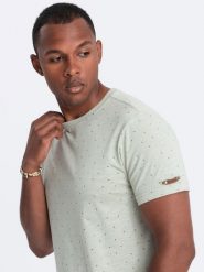 T-shirt męski fullprint z kolorowymi literami - jasnozielony V5. Zielone t-shirty męskie Ombre Clothing, l, bez wzorów, z bawełny, bez kołnierzyka. W wyprzedaży za 24.99 zł.