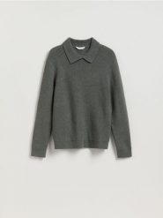 Sweter polo z dodatkiem wełny - szary. Szare swetry męskie Reserved, l, bez wzorów, z dzianiny, bez kołnierzyka. Za 159.99 zł.