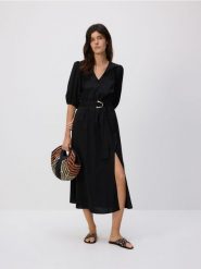 Sukienka z dodatkiem lnu - czarny. Czarne sukienki damskie Reserved, l, bez wzorów, z tkaniny, bez kołnierzyka, bez ramiączek, maxi, rozkloszowane. Za 179.99 zł.
