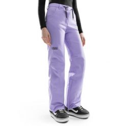 Spodnie snowboardowe hardshell damskie Peyto-W. Fioletowe spodnie dresowe damskie SIROKO, bez wzorów, z hardshellu, sportowe. W wyprzedaży za 441.95 zł.