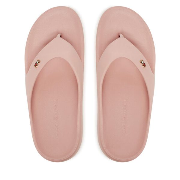 Japonki Tommy Hilfiger. Czerwone klapki damskie Tommy Hilfiger, bez wzorów, bez obcasa. Za 119.99 zł.