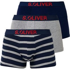 S.Oliver Zestaw bokserki męskie 26.899.97.4255.16B8 Navy Uni & Stripe s ( XXL). Niebieskie bokserki męskie S.Oliver, bez wzorów, z gumy. W wyprzedaży za 101.00 zł.