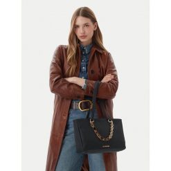 Torebka LOVE MOSCHINO. Czarne torebki klasyczne damskie Love Moschino, bez wzorów, bez dodatków. Za 952.99 zł.