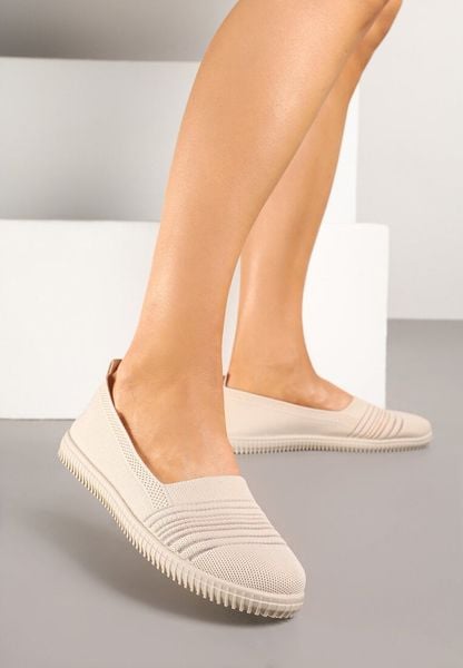 Beżowe Tenisówki Ozdobione Paskami Heloti. Brązowe trampki i tenisówki damskie Renee, bez wzorów, z jeansu. Za 49.99 zł.