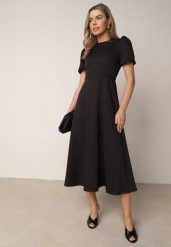 Czarna Elegancka Sukienka VICES o Rozkloszowanym Kroju z Krótkim Rękawem Aezith. Czarne sukienki damskie Born2be, na co dzień, l, bez wzorów, eleganckie, bez kołnierzyka, bez ramiączek, maxi, proste. Za 219.99 zł.