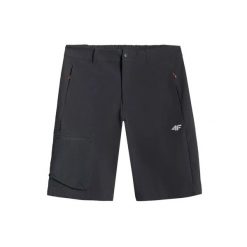 Szorty 4F FNK M1553. Czarne szorty męskie 4f, z materiału, bez kołnierzyka. Za 194.50 zł.