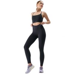 Legginsy fitness z wysokim stanem i kieszenią damskie. Czarne legginsy damskie 4f, s, bez wzorów, z dzianiny. Za 129.99 zł.