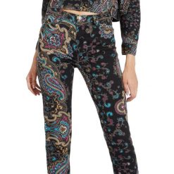 WRANGLER RETRO SLIM DAMSKIE SPODNIE JEANSOWE PAISLEY W239UV28N 112127903. Spodnie materiałowe damskie Wrangler, bez wzorów, z jeansu, retro. Za 199.99 zł.