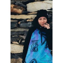 Bluza outdoorowa z kapturem damska DEEP TRIP Melt softshell. Czarne bluzy z kapturem damskie DEEP TRIP, bez wzorów, z softshellu, z kapturem. Za 499.00 zł.