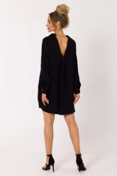 Sukienka koszulowa z dekoltem V na plecach czarna. Czarne sukienki damskie MOE, na co dzień, m, bez wzorów, bez kołnierzyka, bez ramiączek, koszulowe. Za 279.00 zł.