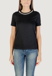 Koszulka crop top Kobieta ONLY Onljolly Life S/S Reg Pearl Top Jrs. Czarne t-shirty damskie Only, s, bez wzorów, z bawełny, bez kołnierzyka. Za 148.30 zł.