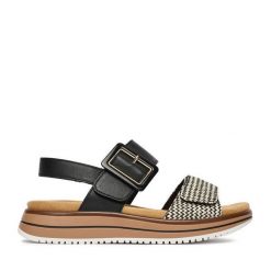 Sandały Remonte. Czarne sandały damskie Remonte, bez wzorów, bez obcasa, na płaskiej podeszwie. Za 379.99 zł.