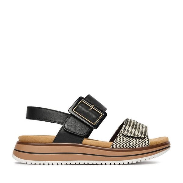 Sandały Remonte. Czarne sandały damskie Remonte, bez wzorów, bez obcasa, na płaskiej podeszwie. Za 379.99 zł.