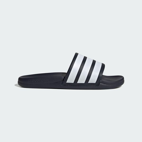 Klapki Adilette Comfort 2.0. Białe klapki damskie Adidas, bez wzorów, bez obcasa. Za 199.00 zł.